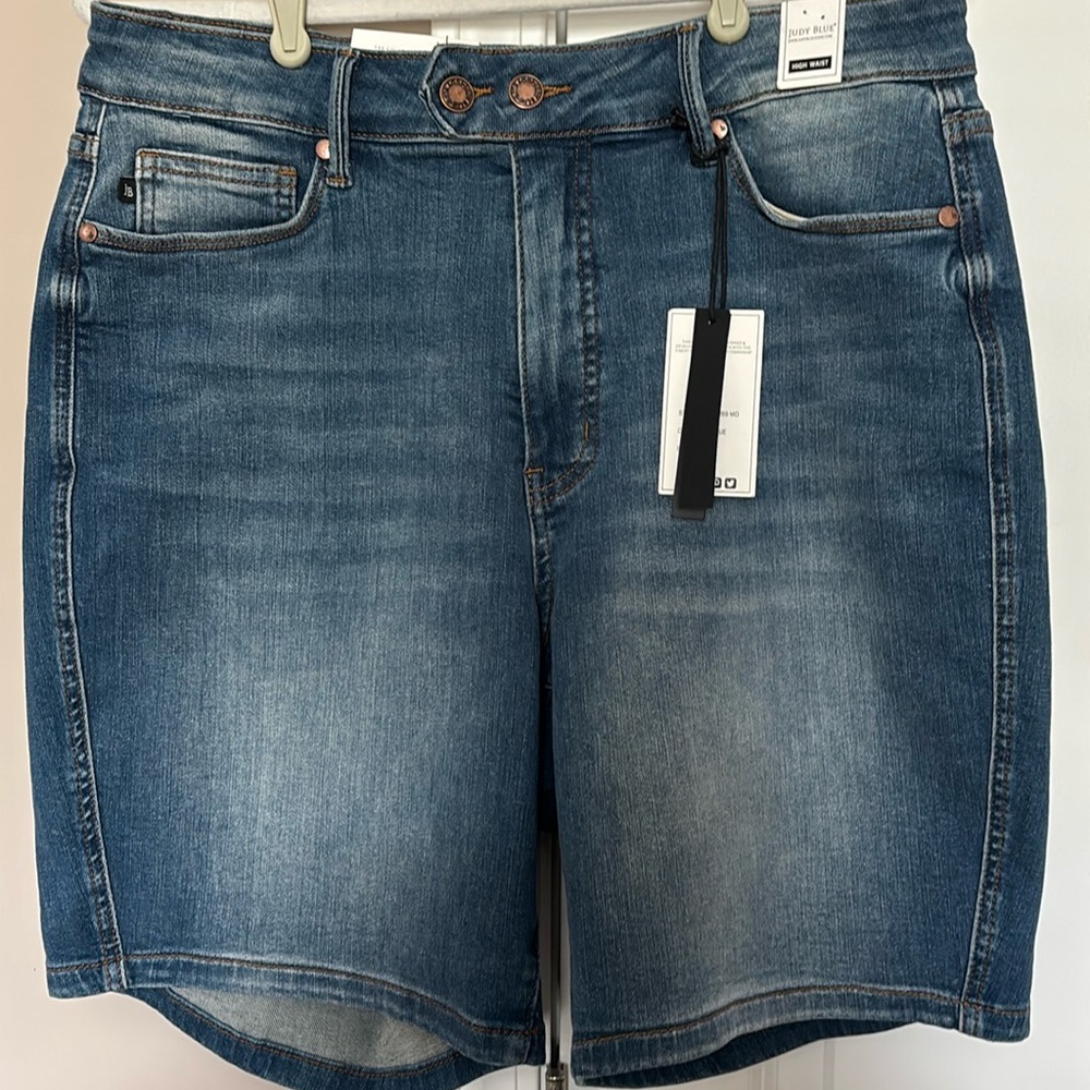 NWT Judy Blue Jean Shorts 1XL